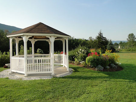 gazebo-101881_450